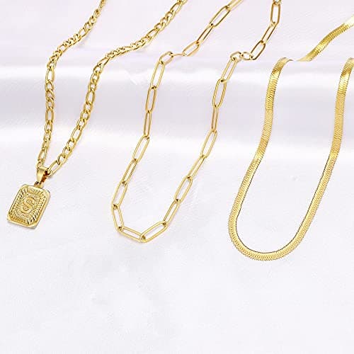 Memgift Gold Layered Necklace Set for Women 3pcs Square Pendant Jewelry Gifts