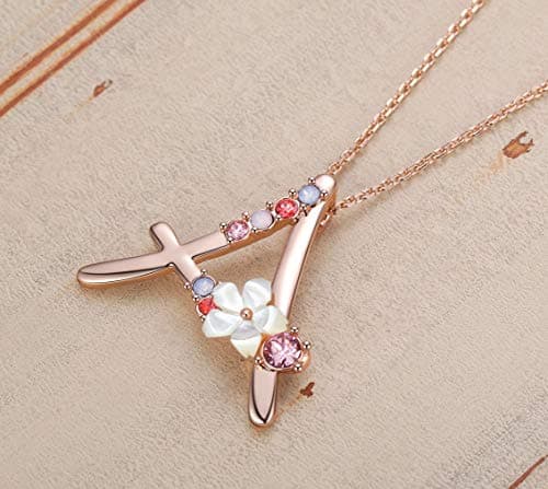GEMMANCE Pink Red Blue Simulated Pearl Pendant Initial Letter Necklace Rose Gold Plated Anniversary Gifts for Women